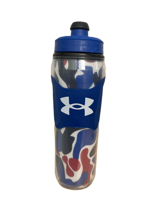 Insulated Bottle of water (830ml). Triple-Wall Squeeze Insulated